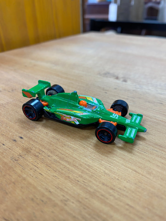 2011 IndyCar Oval Course Race Car