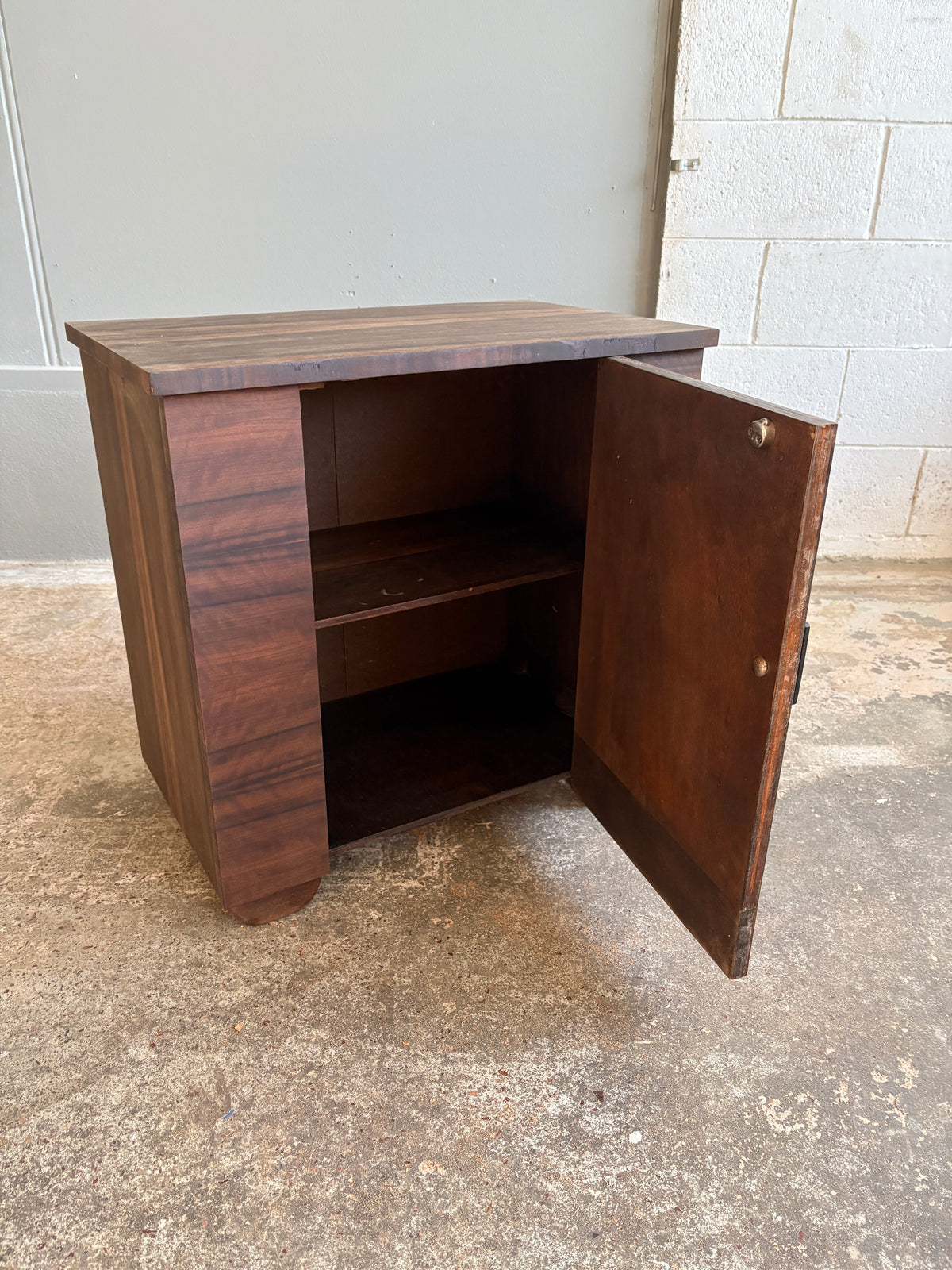Art Deco Mahogany Veneer Cabinet