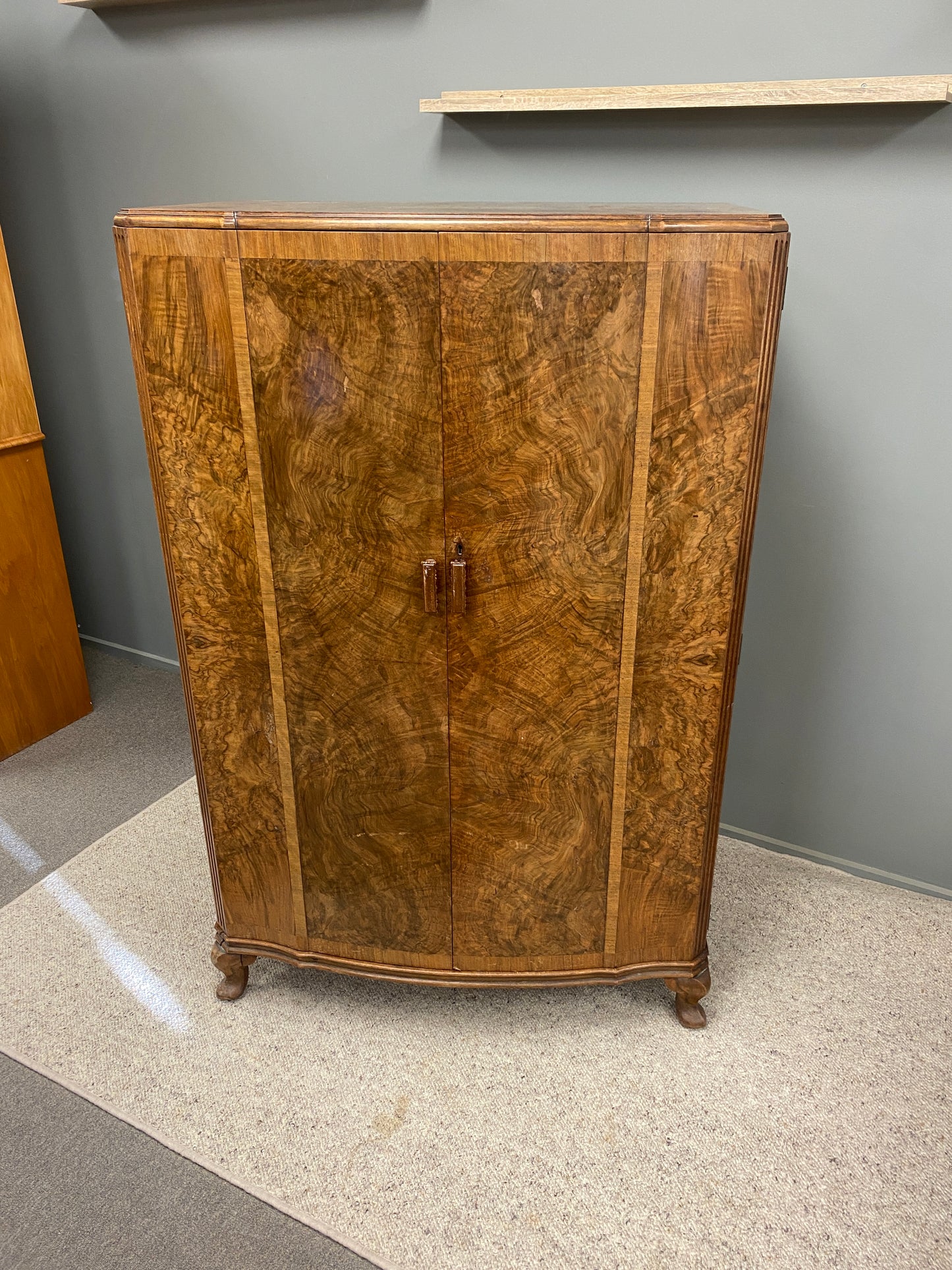 Art Deco Walnut Veneer Manrobe