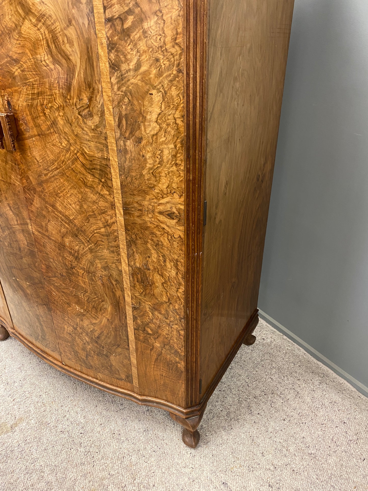 Art Deco Walnut Veneer Manrobe