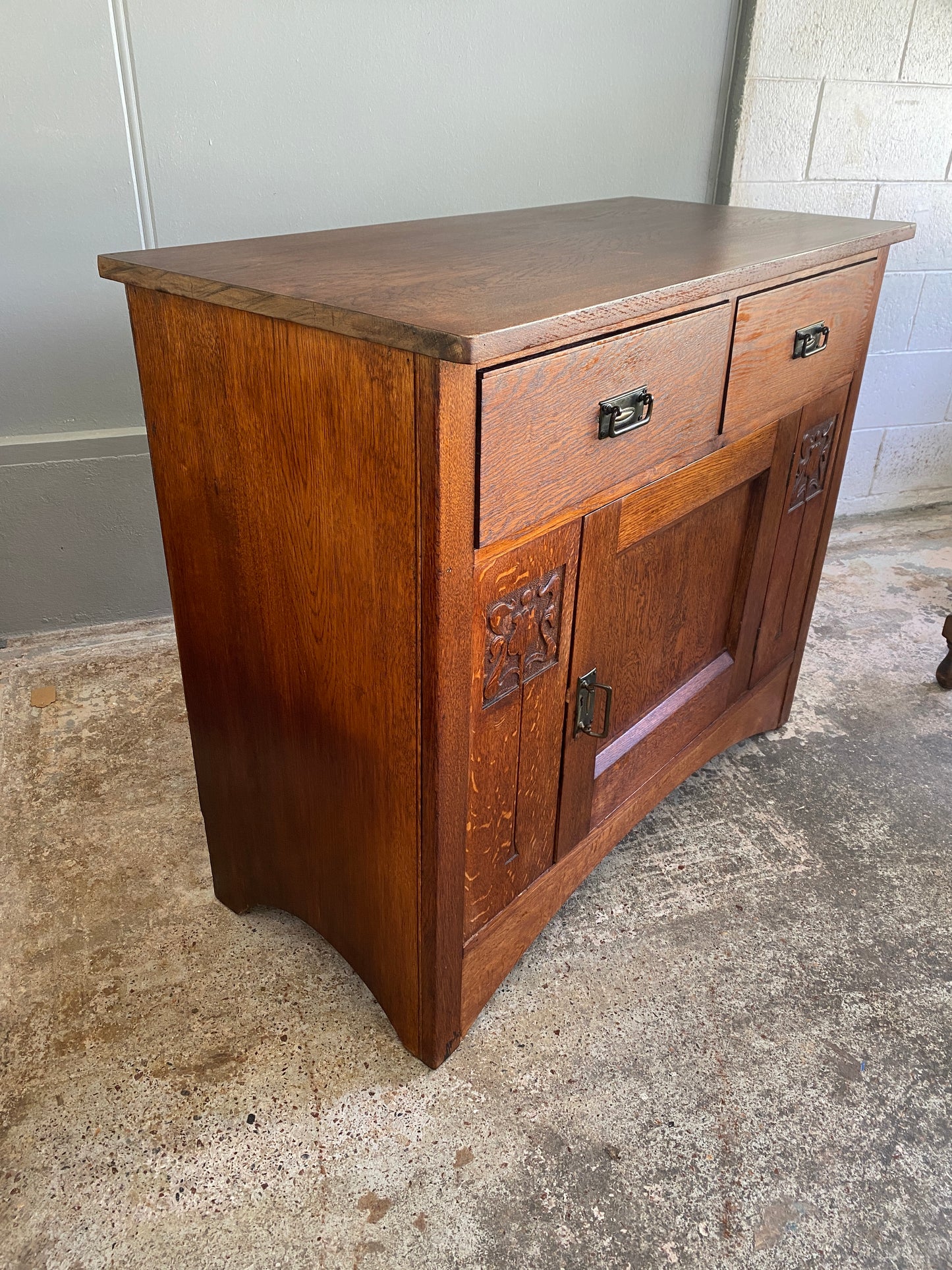 Arts & Crafts Solid Oak Side Board