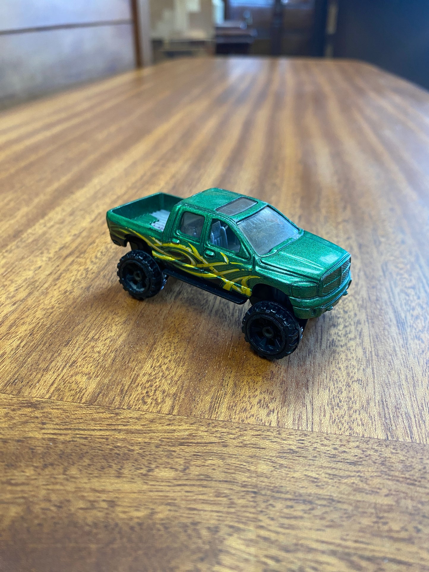 Hot Wheels - Dodge Ram 1600 4x4 Pick Up Truck