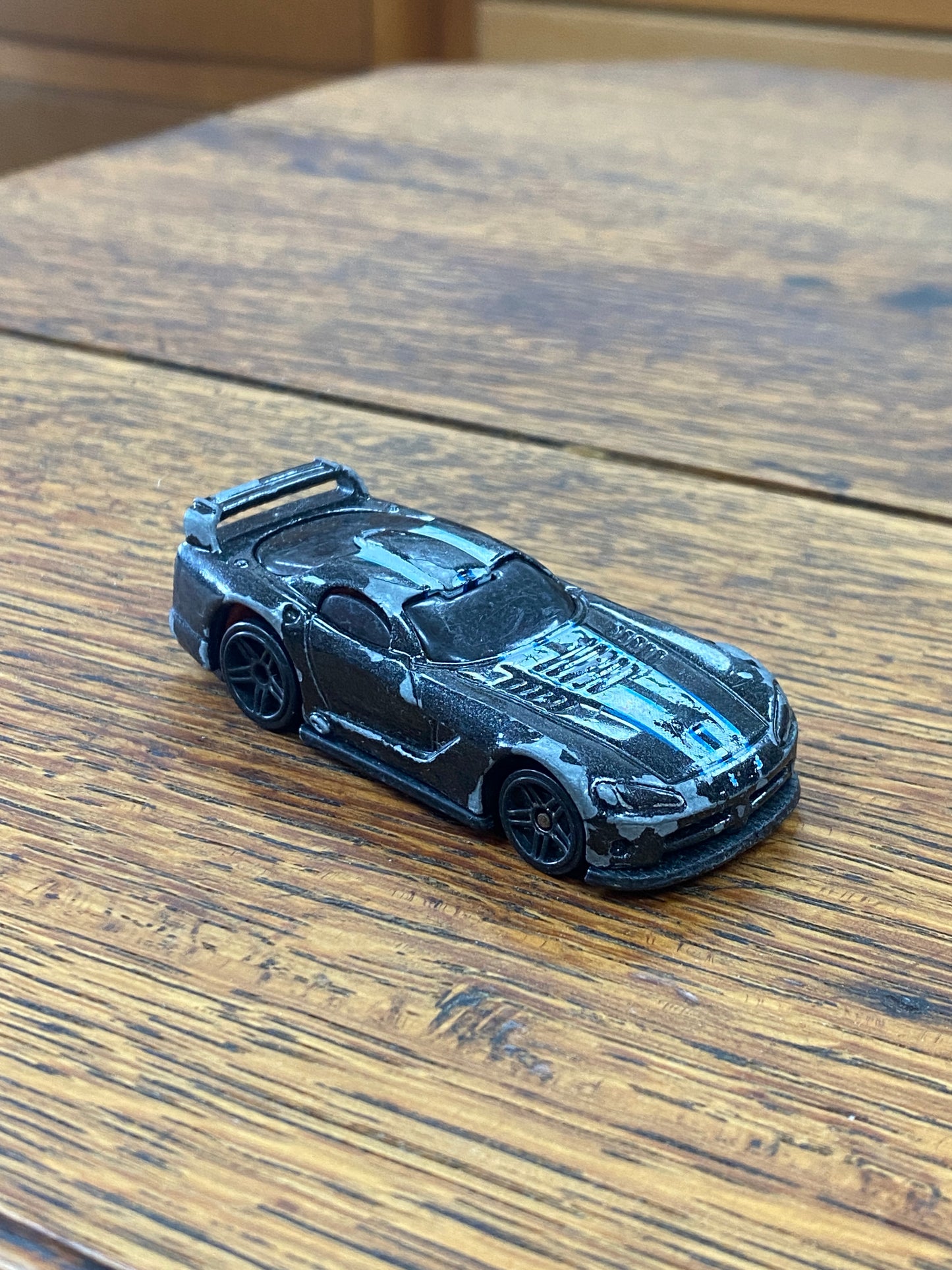 Hot Wheels 2006 Dodge Viper GTS-R