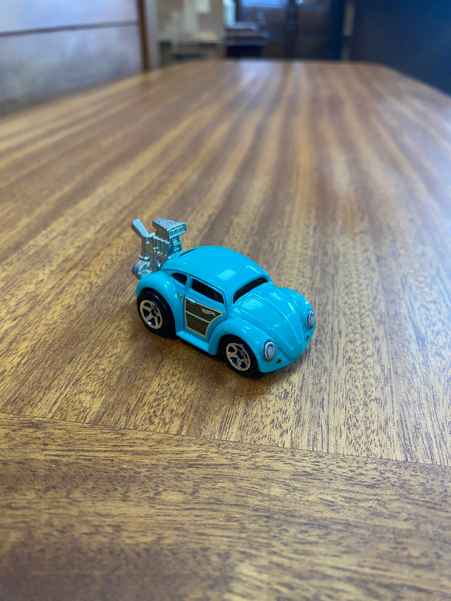 Hot Wheels 2016 Volkswagen Beetle Tooned
