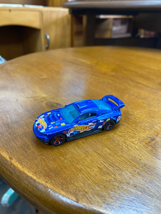 Hot Wheels Race Team #3 Custom '12 Ford Mustang - 2011