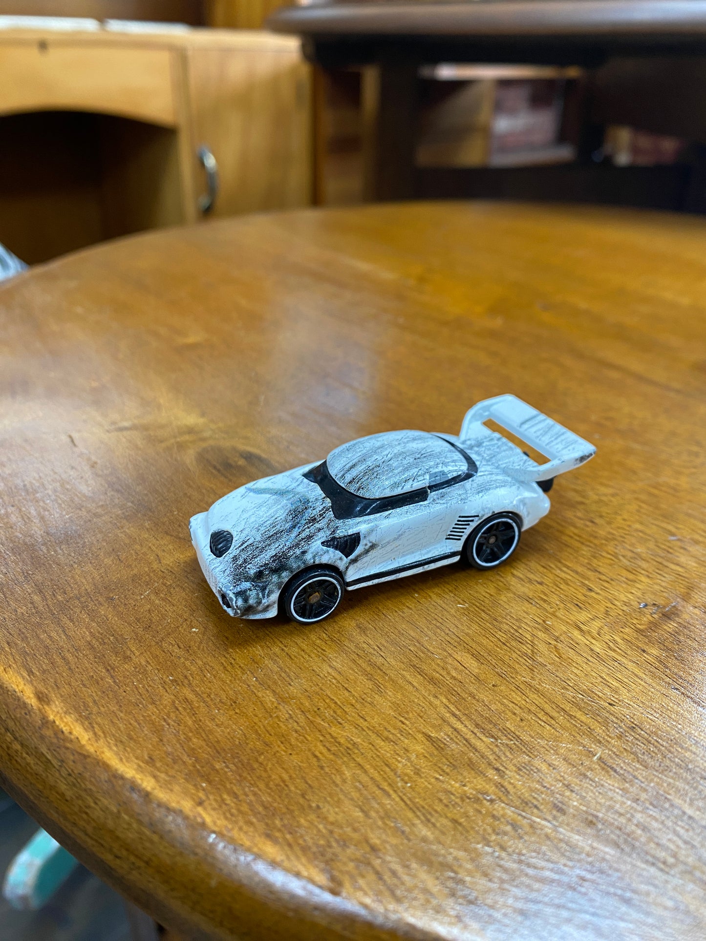 Hot Wheels Star Wars Character Car - Stormtrooper 2014 (dirty version)