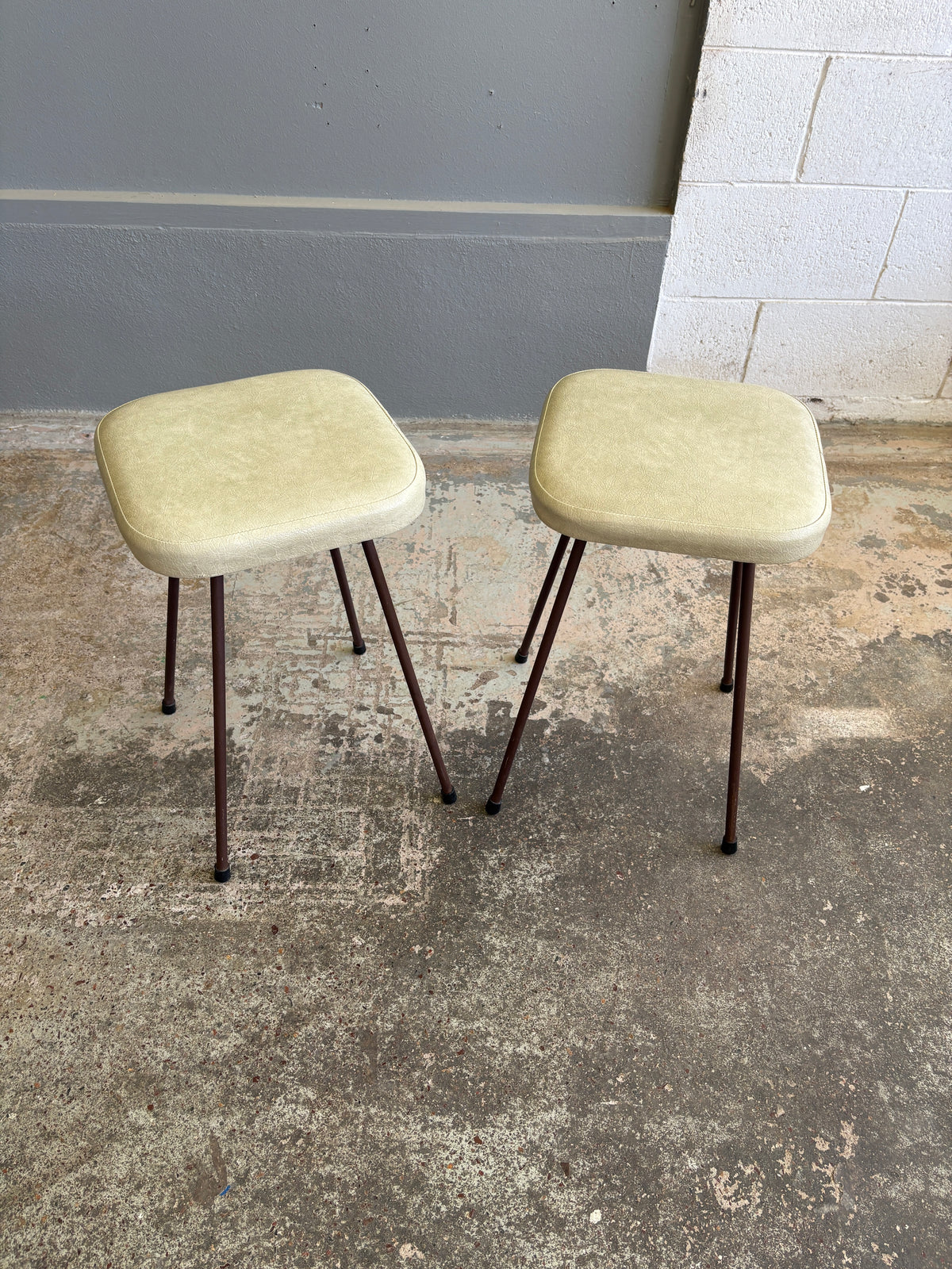 Mid Century Modern Stool (Cream Vinyl)