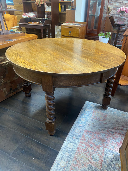 Victorian English Oak Dining Table with Barley Twist Legs
