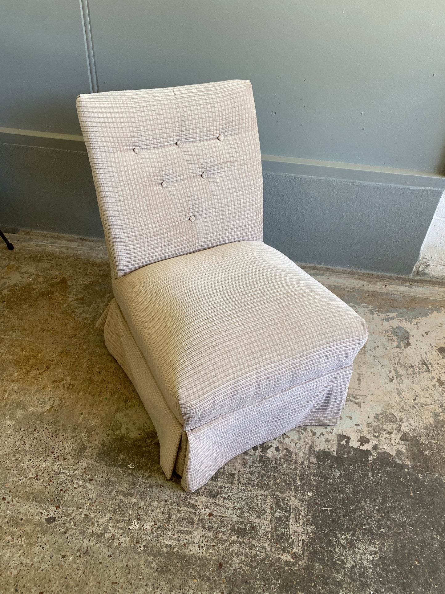 Vintage Button Back Nursing Chair