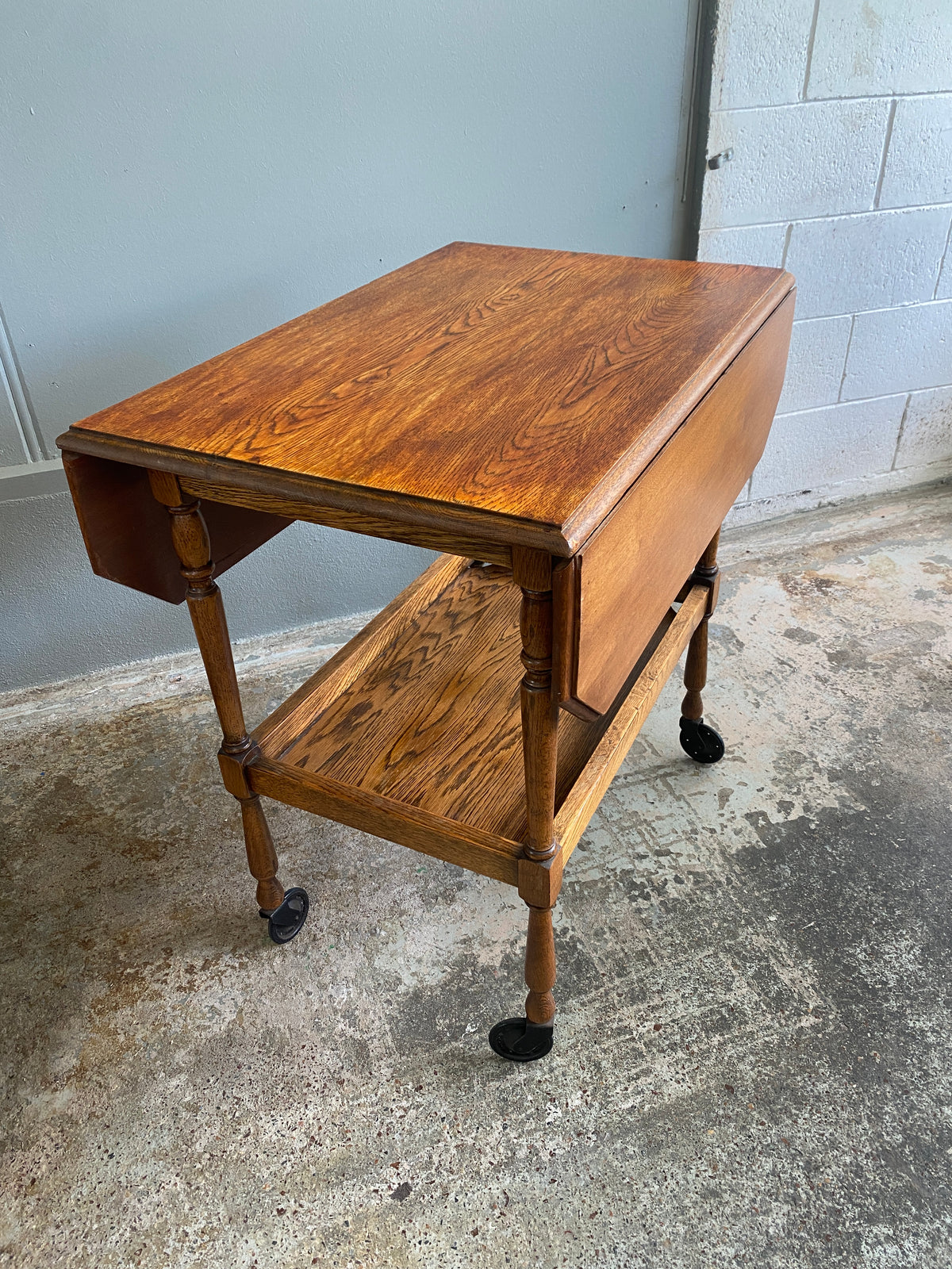Vintage Oak Drop-leaf Tea Trolley Table