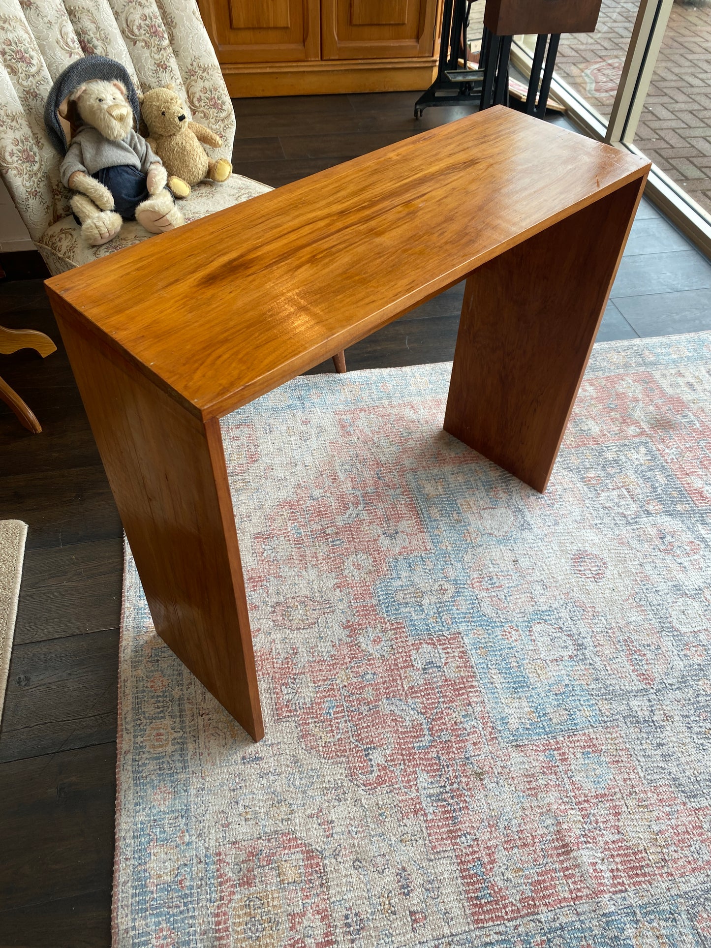 Vintage Solid Rimu Side/Hall Table