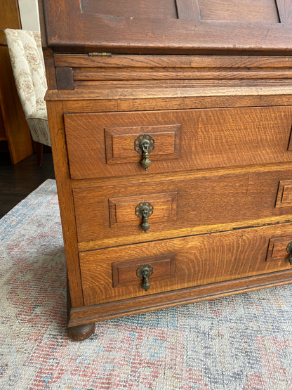 1930s English Oak 3 Drawer Bureau