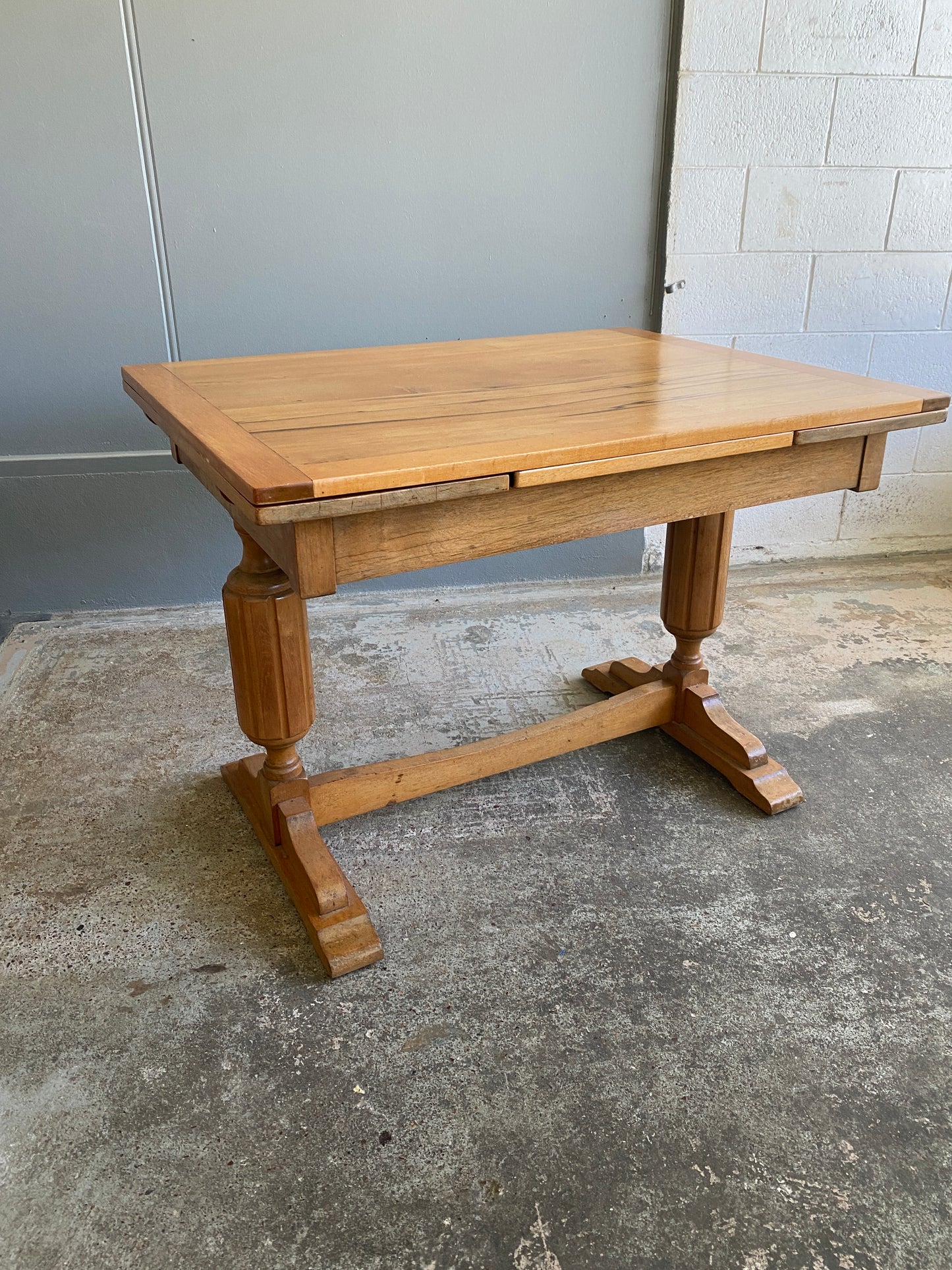 1940s Maple Extendable Dining Table