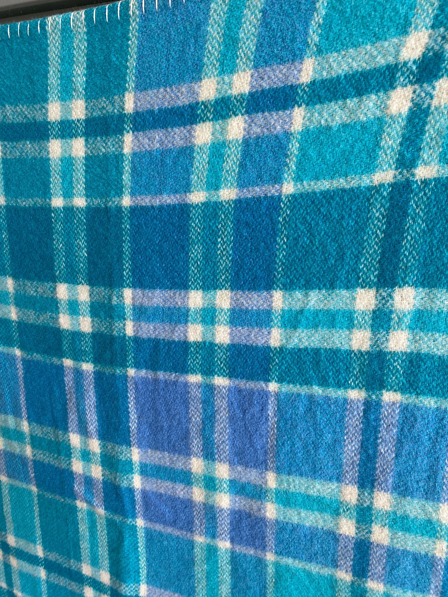 1960s Chateau Pure Wool Blanket 1600 x 1800