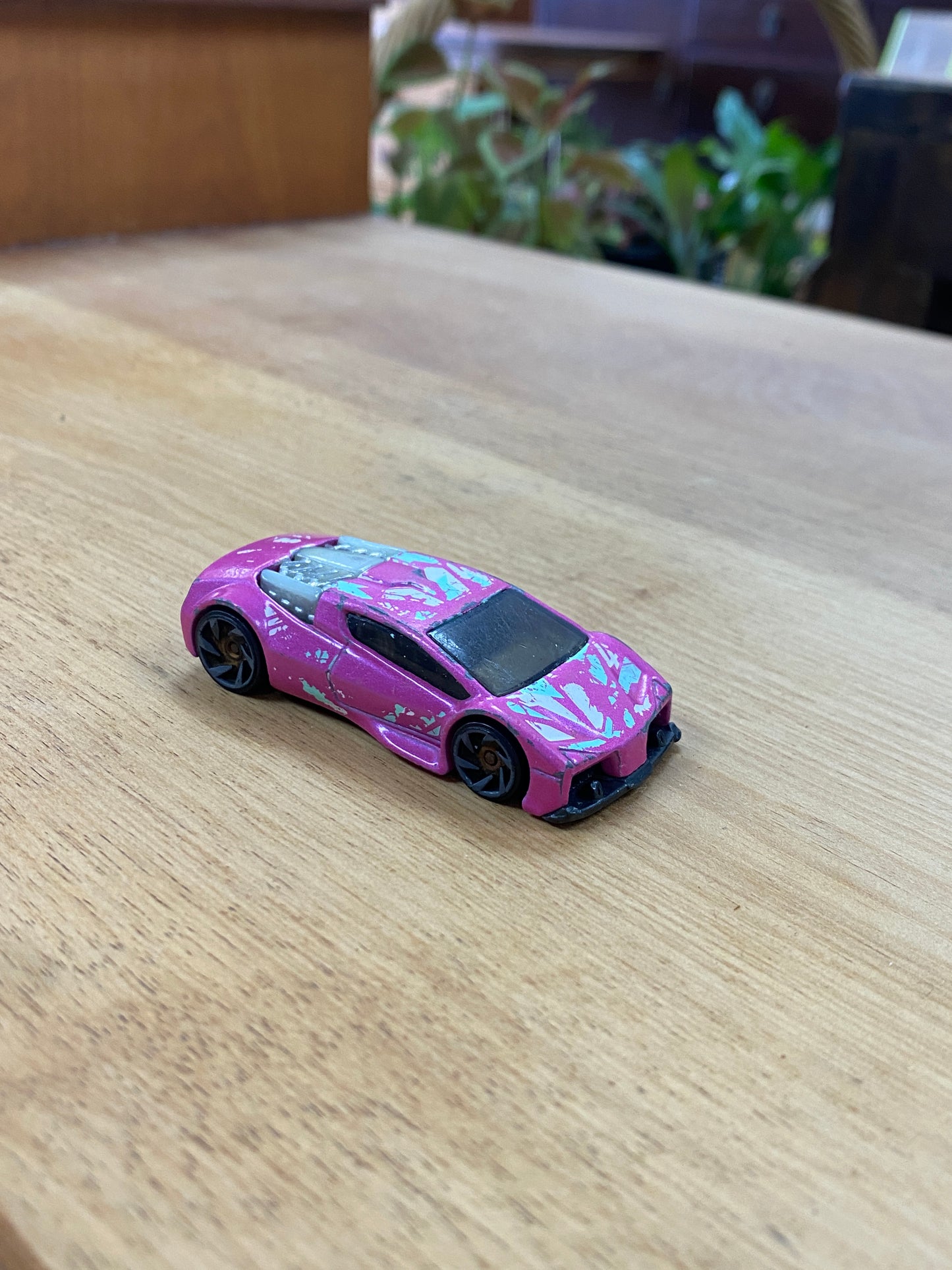 2002 Hot Wheels ZOTIC Pink Diecast