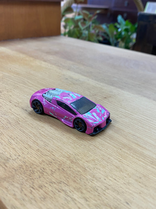 2002 Hot Wheels ZOTIC Pink Diecast