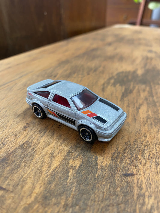 2005 Hot Wheels Toyota AE-86 Corolla