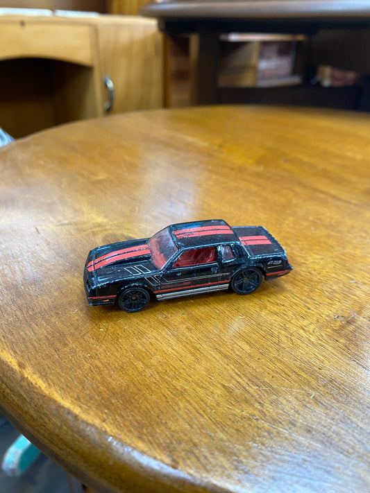 2010 Hot Wheels '86 Monte Carlo SS