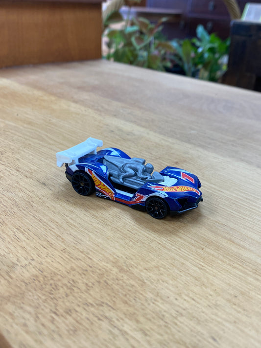 2011 Imparable Hot Wheels