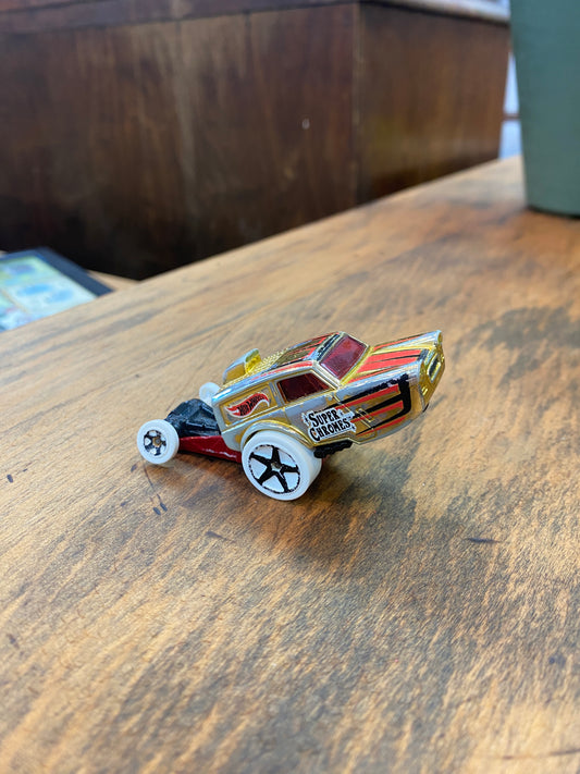 2013 Hot Wheels SUPER CHROMES GOLD & RED