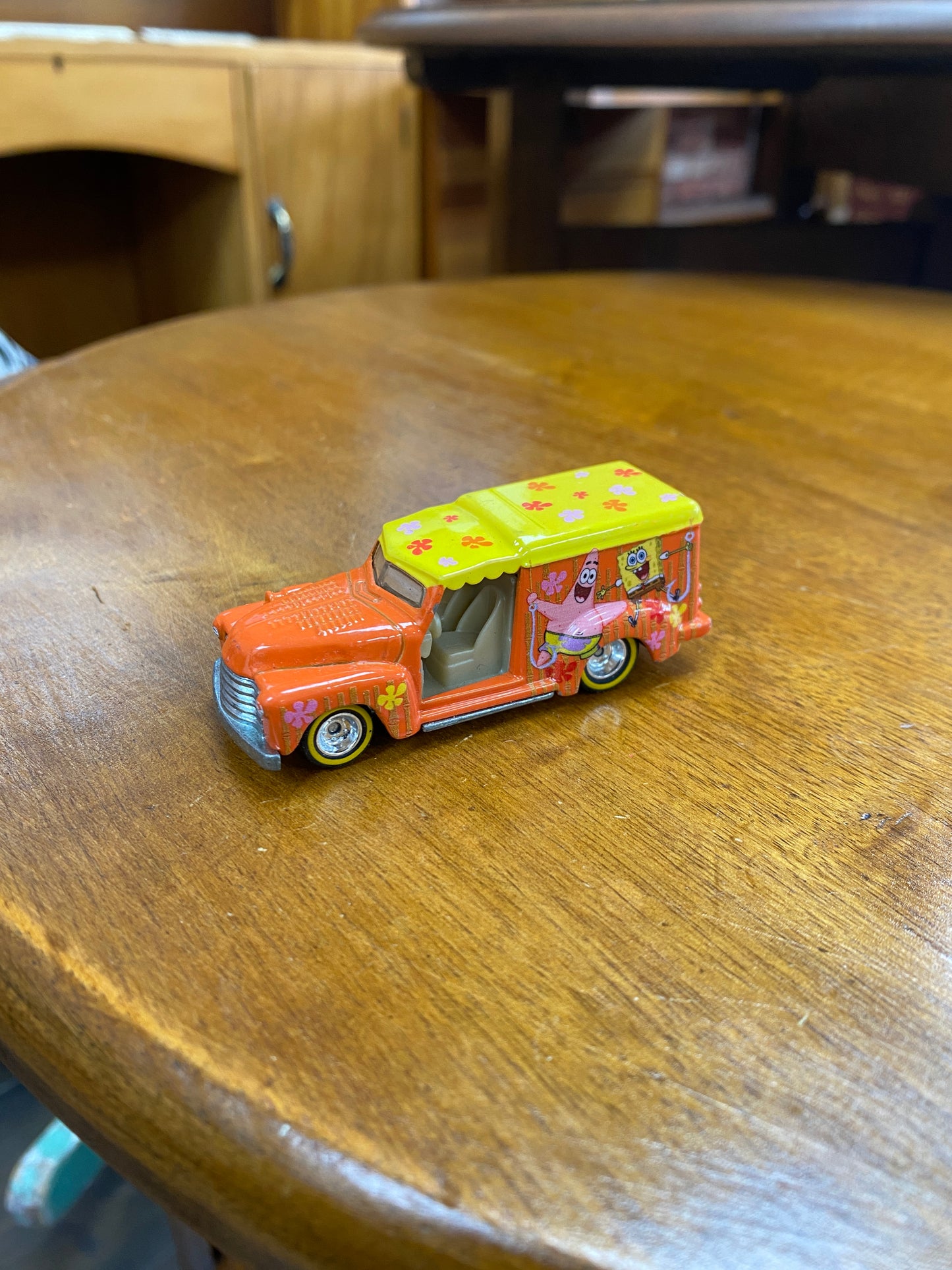 2015 Hot Wheels Nickelodeon SpongeBob SquarePants Custom '52 Chevy