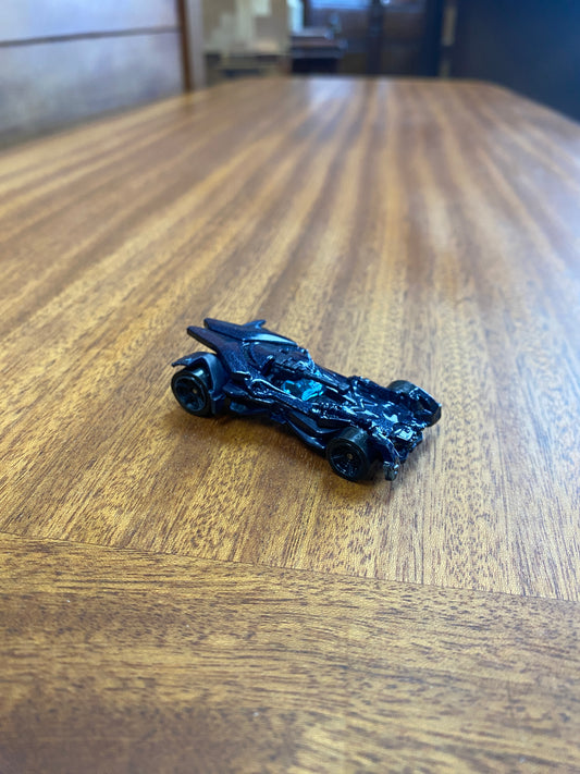 2017 Hot Wheels - DC The Batmobile Bat Man
