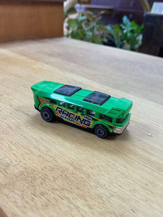 2024 Hot Wheels Green Hot Wheels High Bus