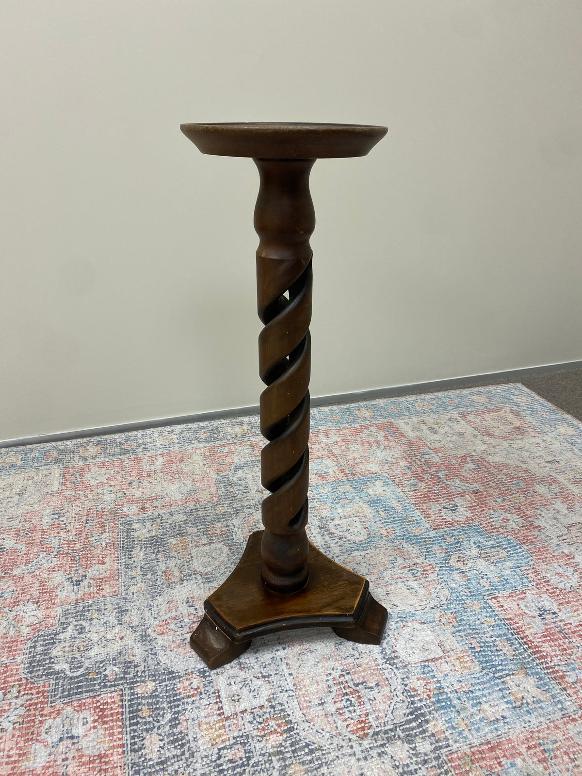Customized Plot Stand Antique Mahogany Turned Twist Plant Stand – Plots & Pickles