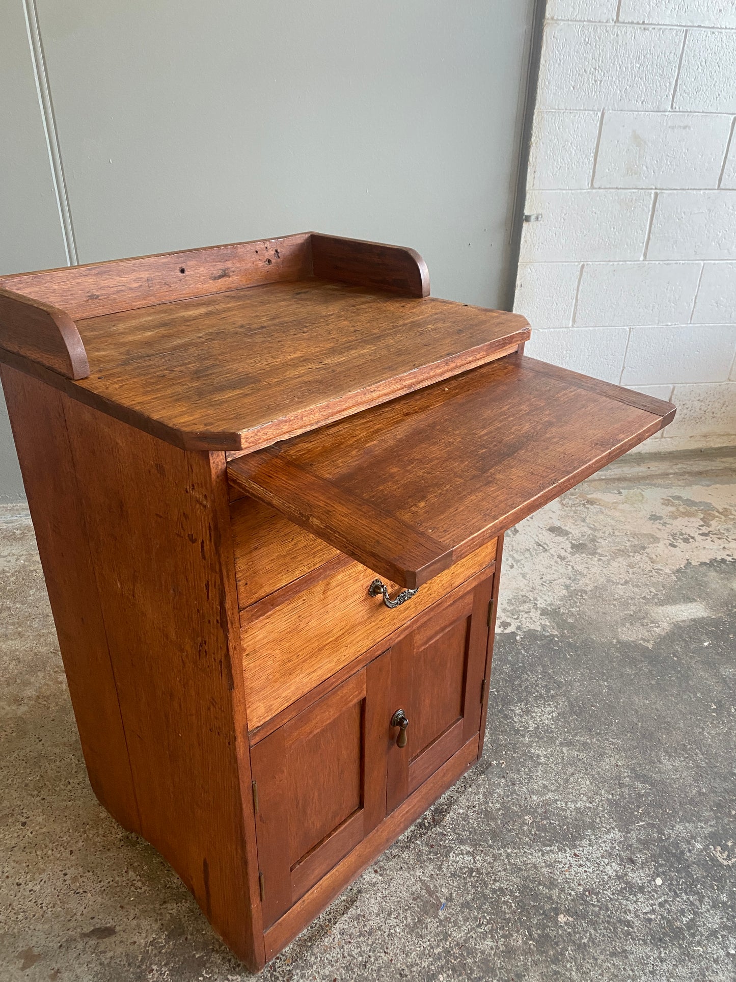 Antique Oak Drinks Cabinet