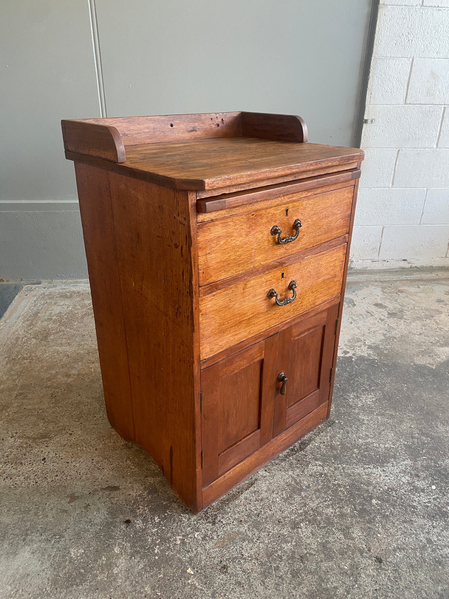 Antique Oak Drinks Cabinet