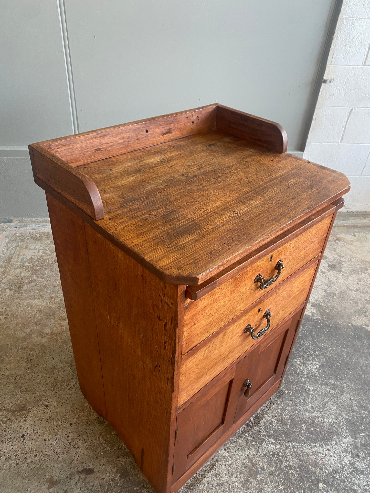 Antique Oak Drinks Cabinet