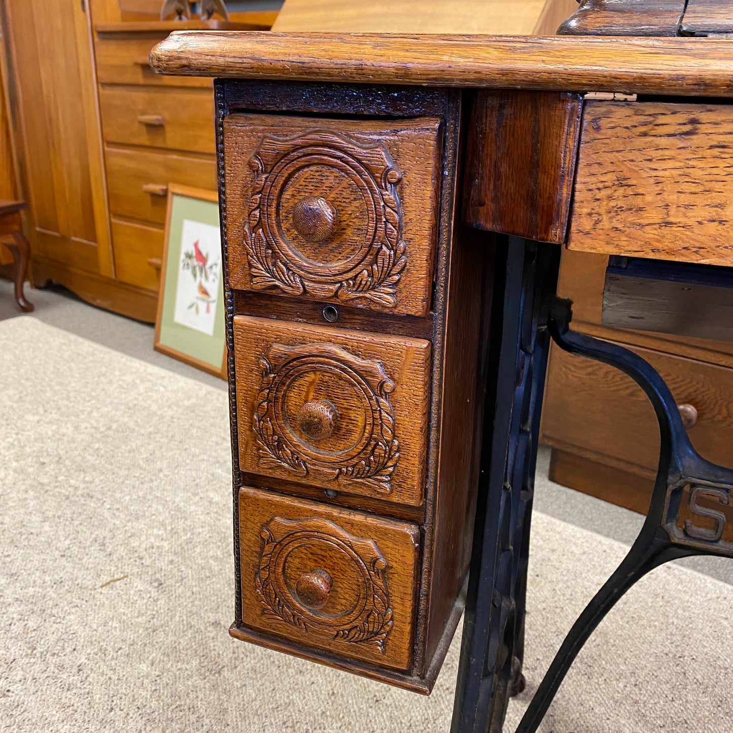 Antique Oak Singer Sewing Machine (1922)