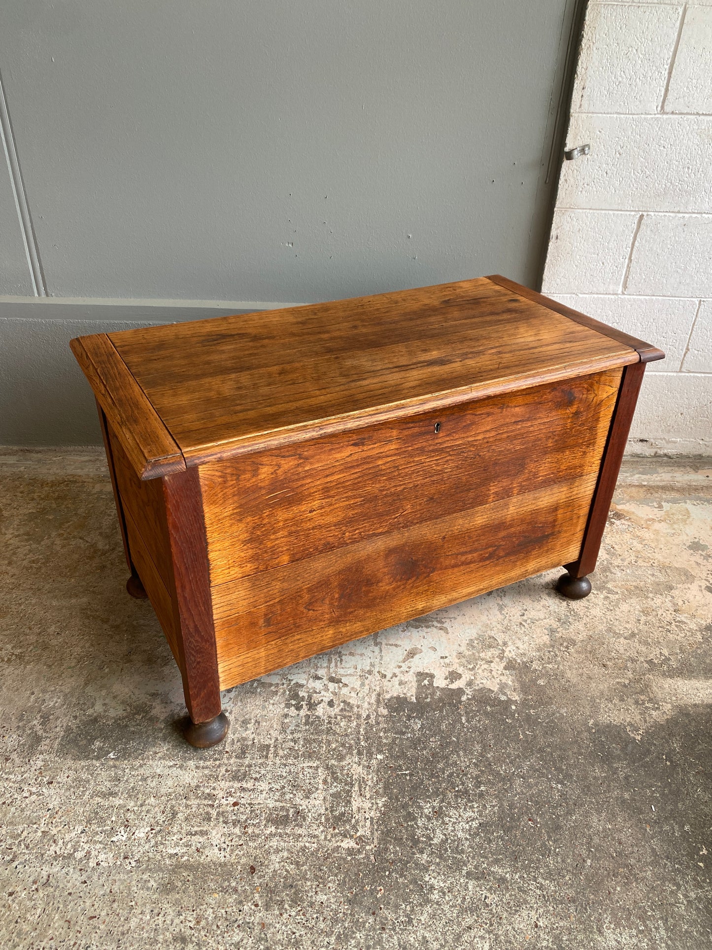 Antique Solid Oak Blanket Box/Hall Seat