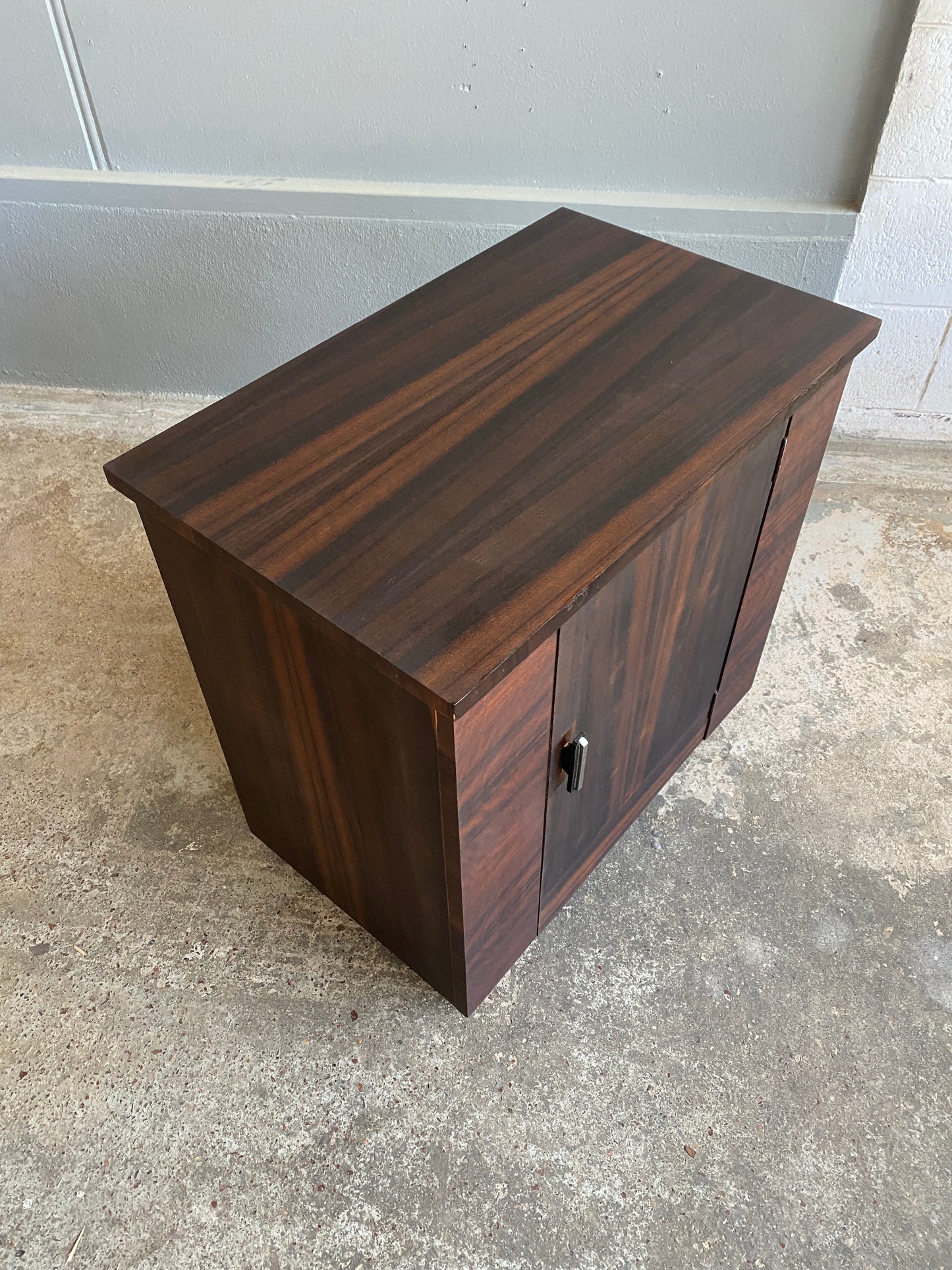 Art Deco Mahogany Veneer Cabinet