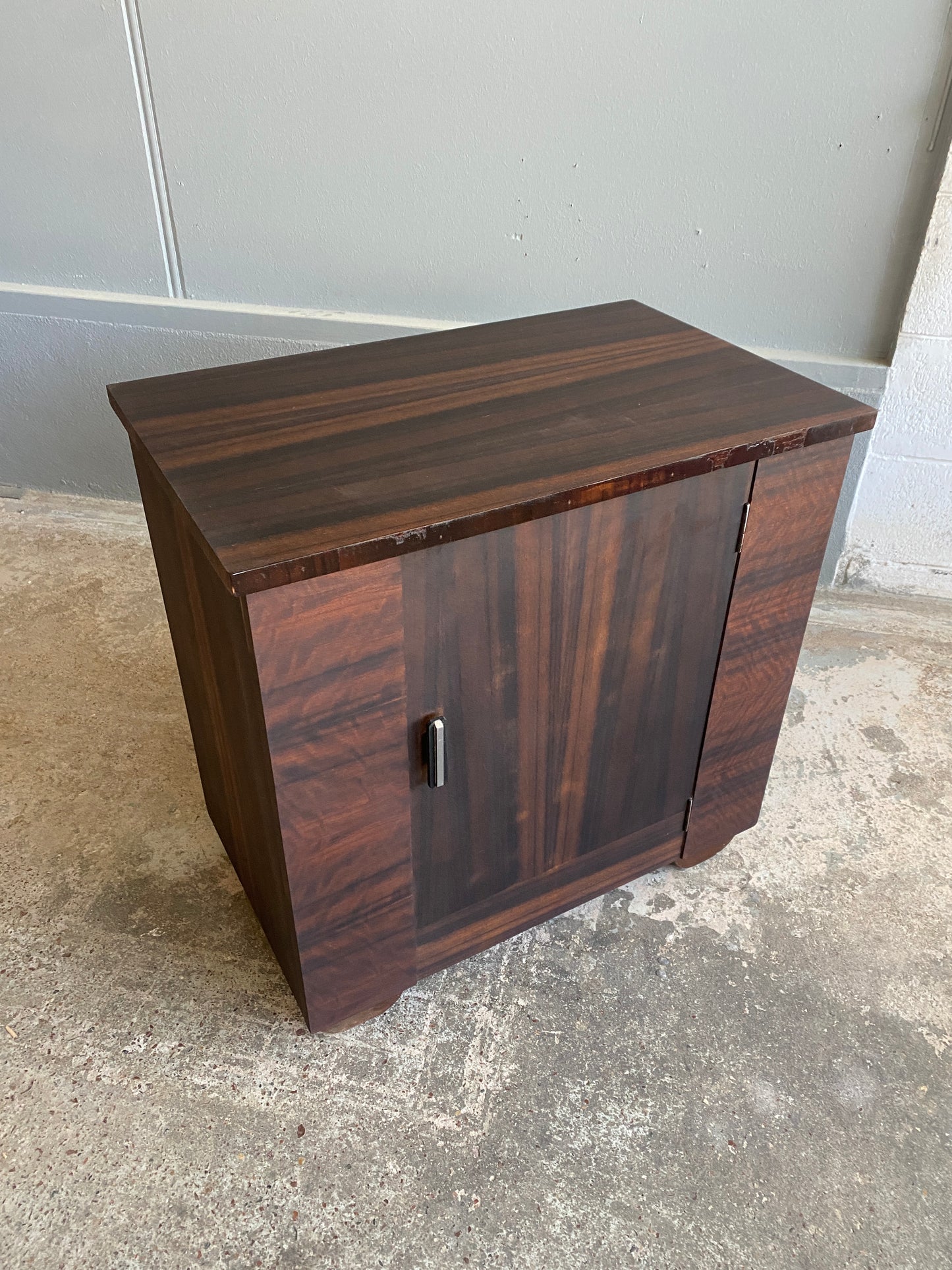 Art Deco Mahogany Veneer Cabinet