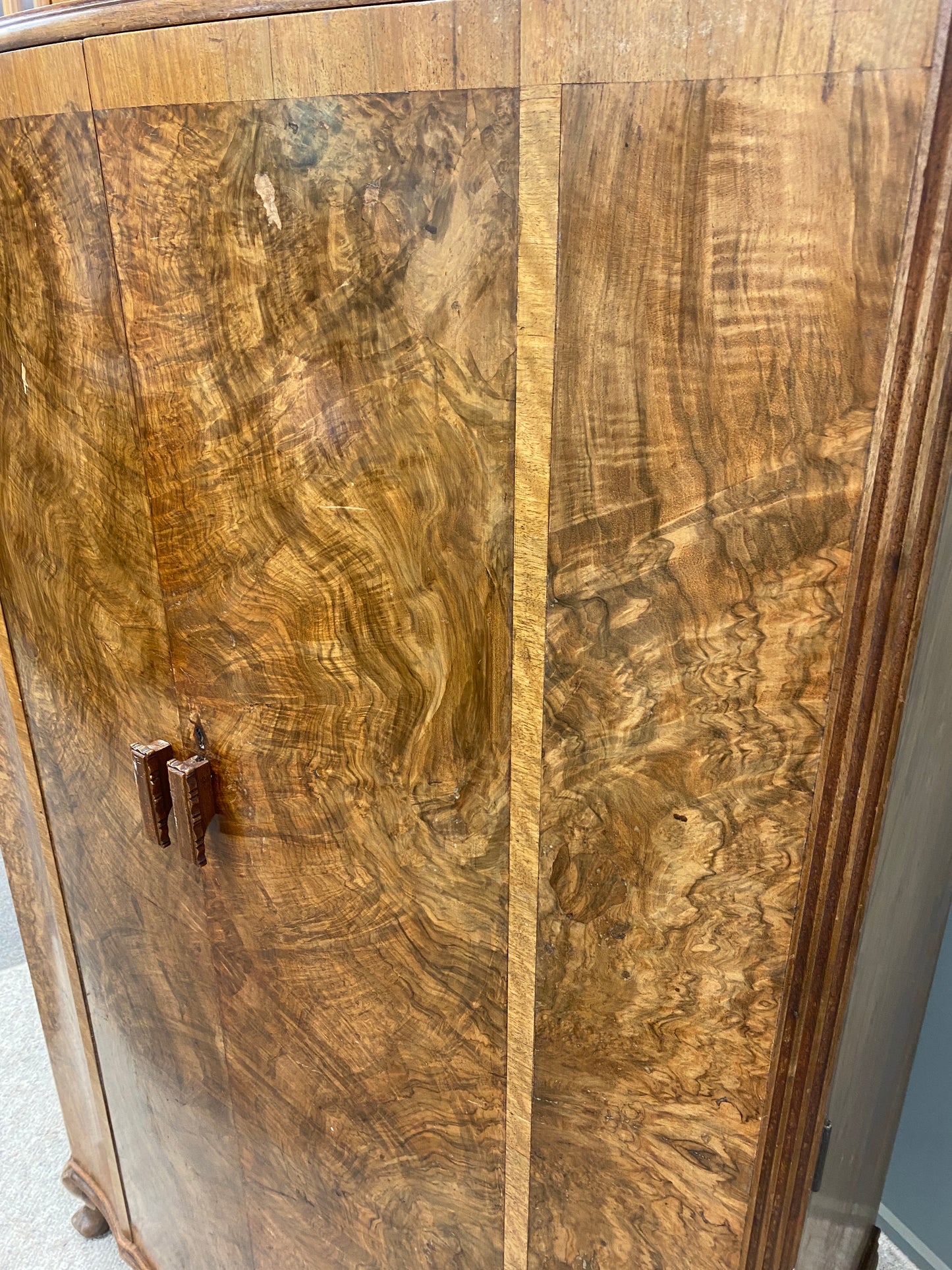 Art Deco Walnut Veneer Manrobe