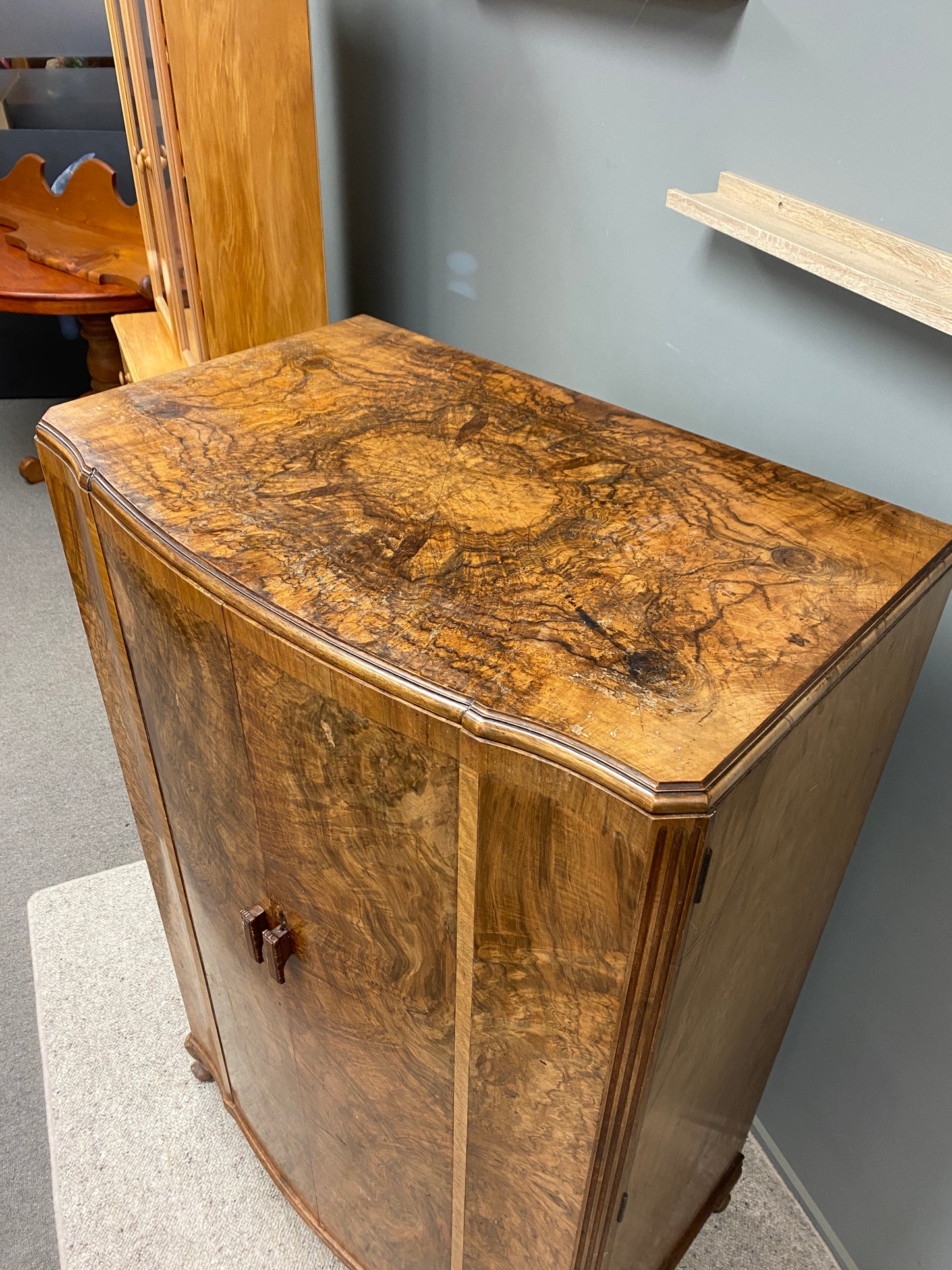 Art Deco Walnut Veneer Manrobe