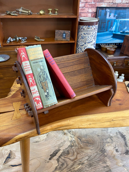 Arts & Crafts Expandable Book Rack
