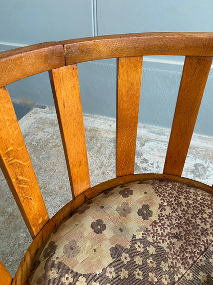 Arts & Crafts Quarter Sawn Oak Barrel Armchair