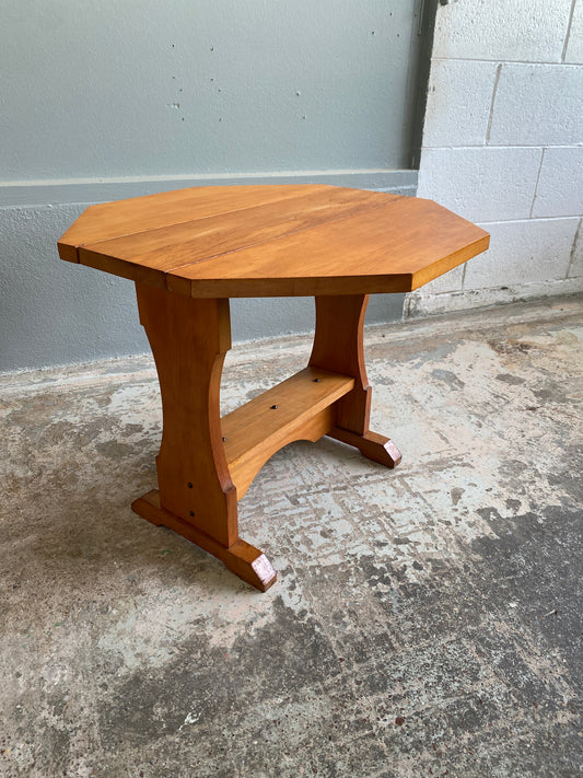 Arts & Crafts Rimu Drop Leaf End Occasional Table