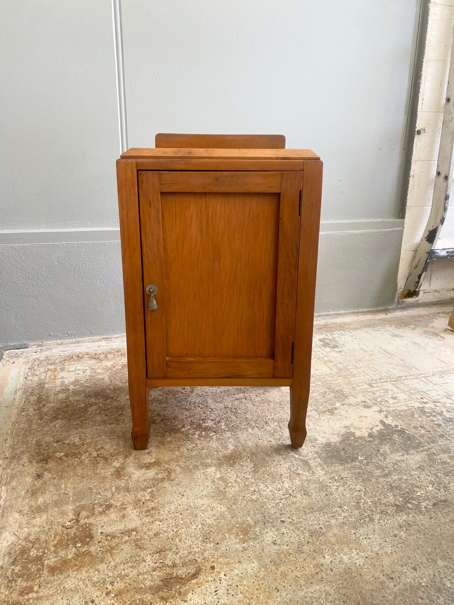 Arts & Crafts Rimu Pot Cupboard