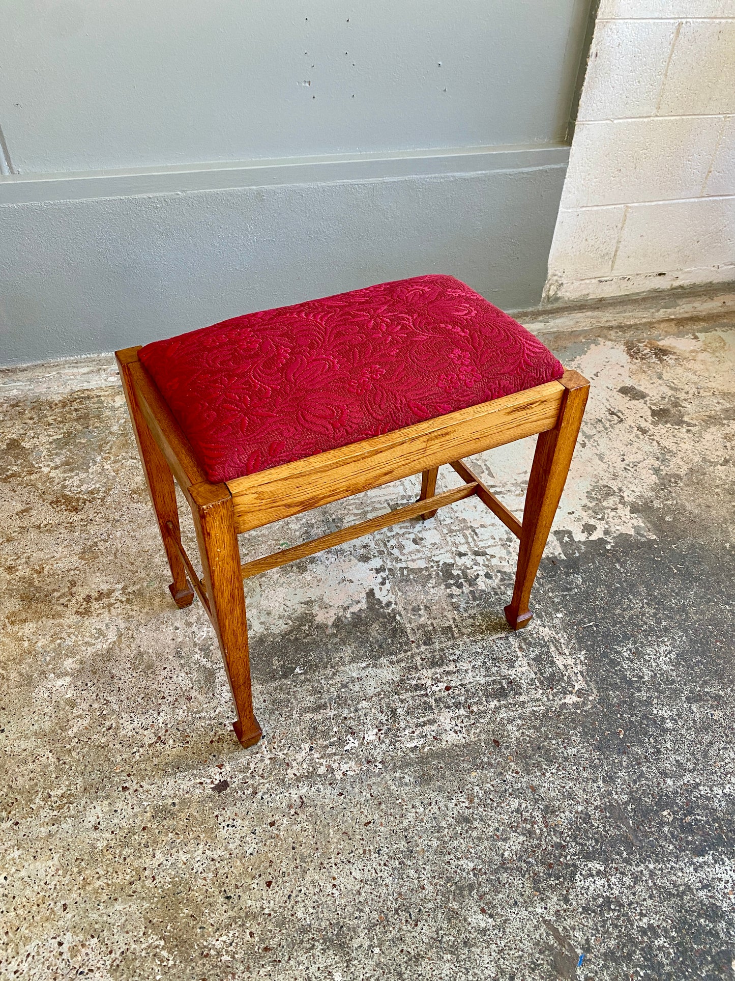 Arts & Crafts Solid Oak Piano Stool