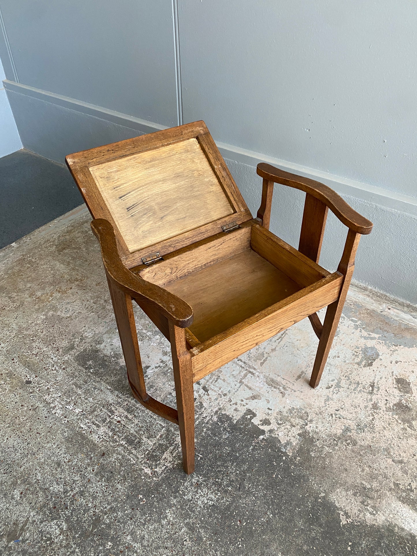 Arts & Crafts Solid Oak Piano Stool