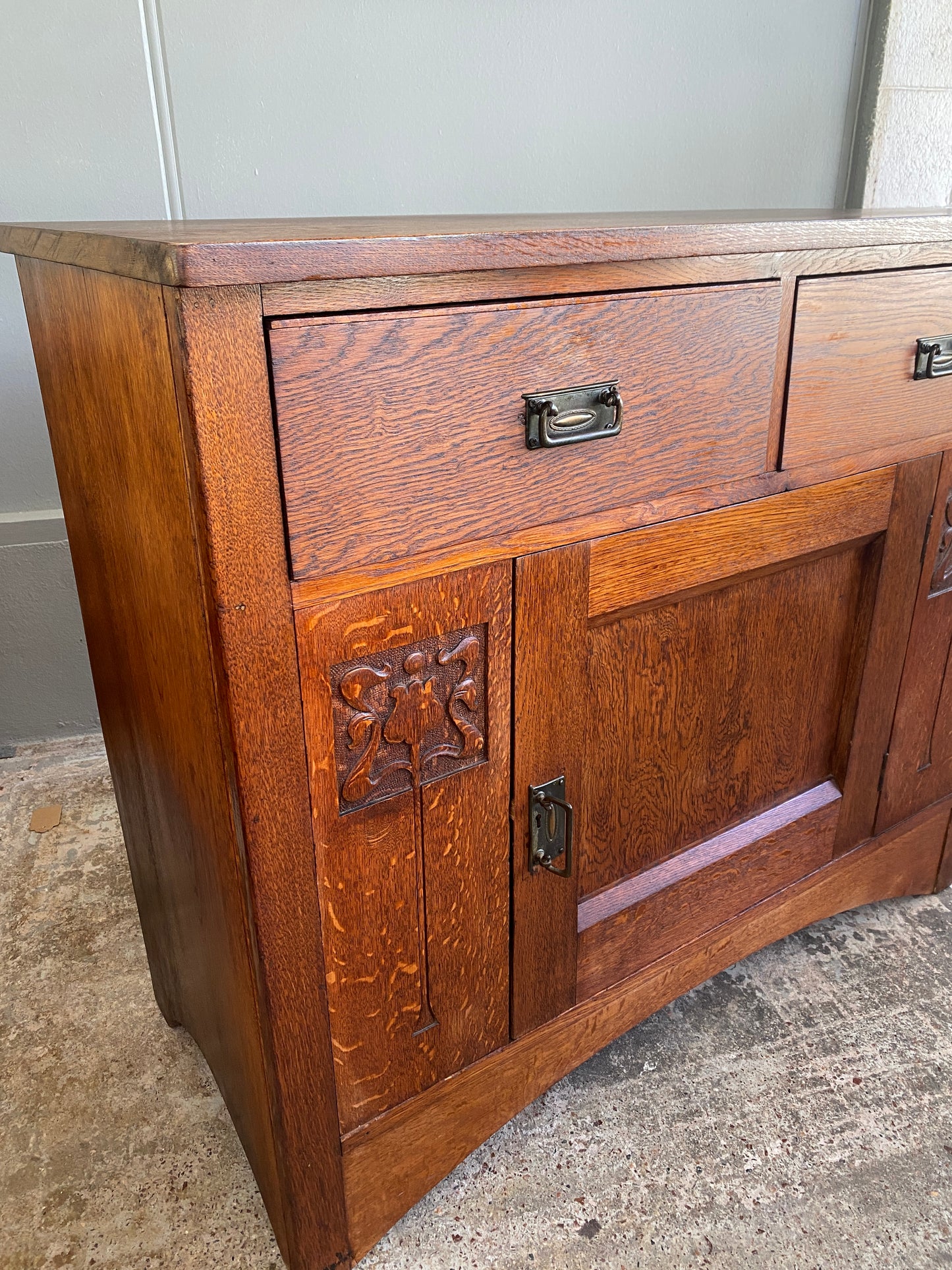 Arts & Crafts Solid Oak Side Board