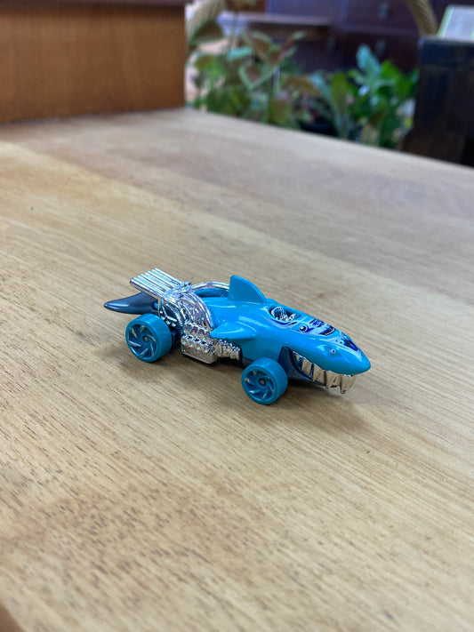 Blue Sharkruiser HW City Hot Wheels