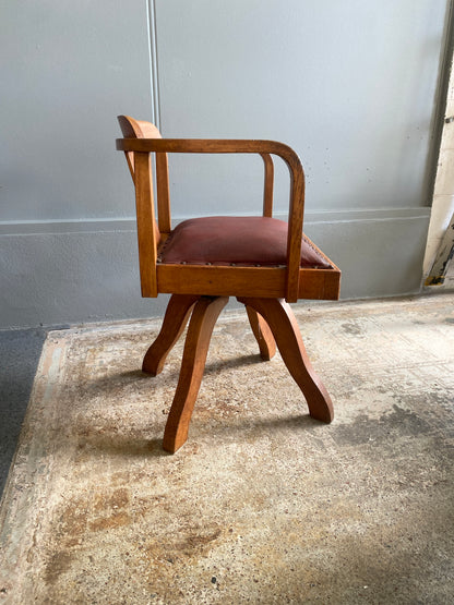 Early 1900s Oak Swivel Captains Chair