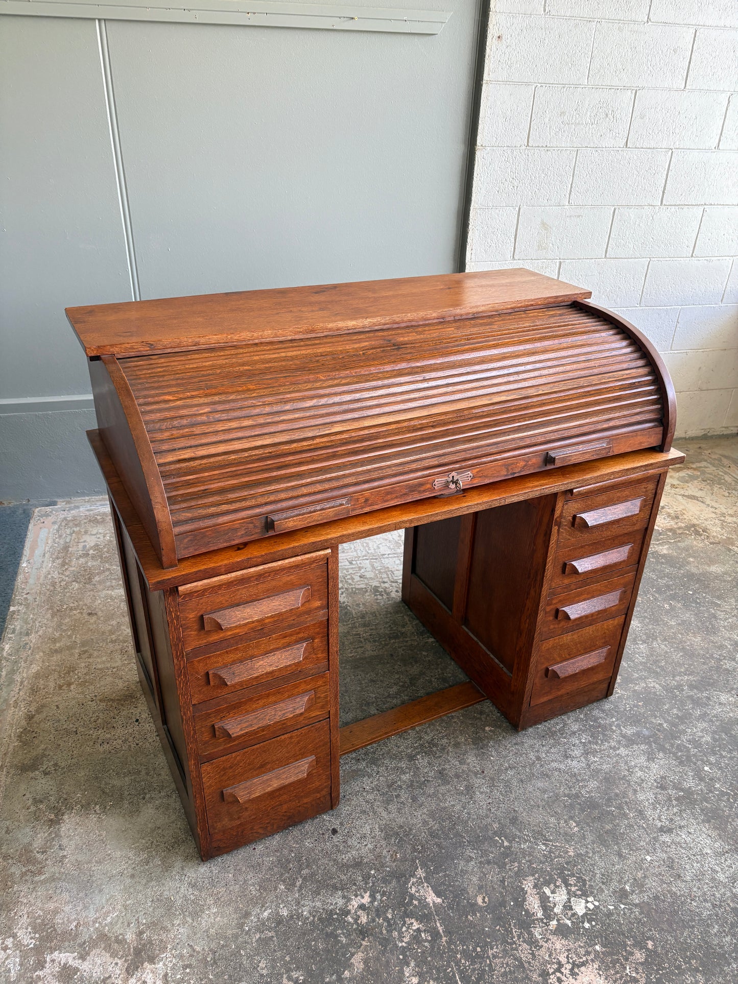 Early 1900s Solid Oak Twin Pedestal Roll-Top Desk