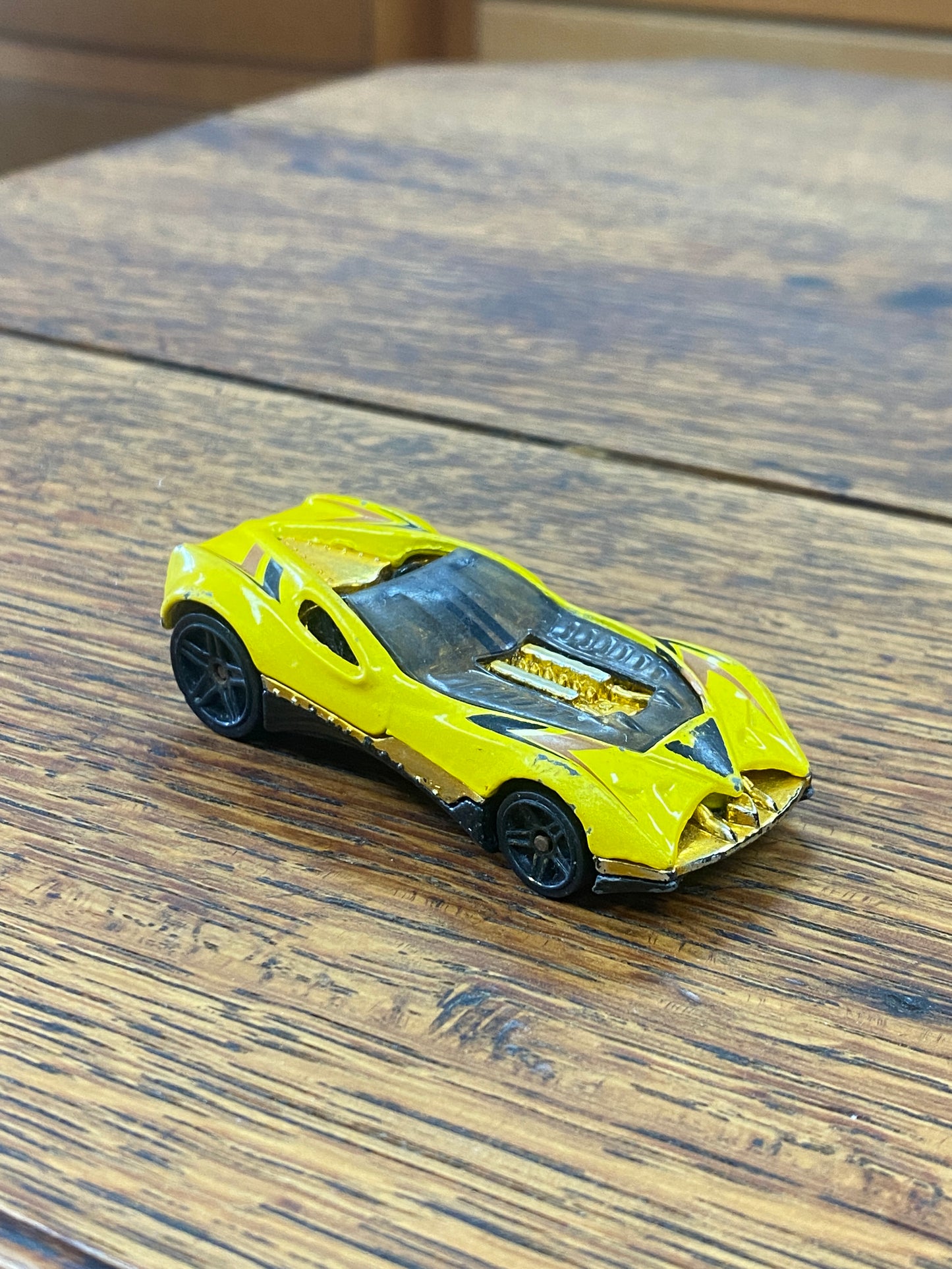 HOT WHEELS Loose Cul8r (Yellow Version)