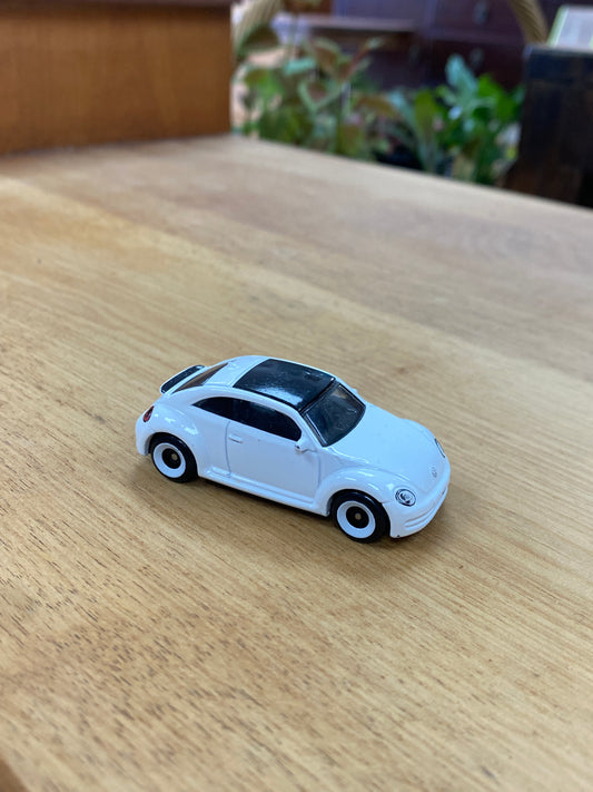 Hot Wheels 2012 Volkswagen Beetle