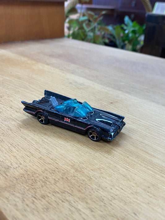 Hot Wheels 66 Batmobile DC Batman